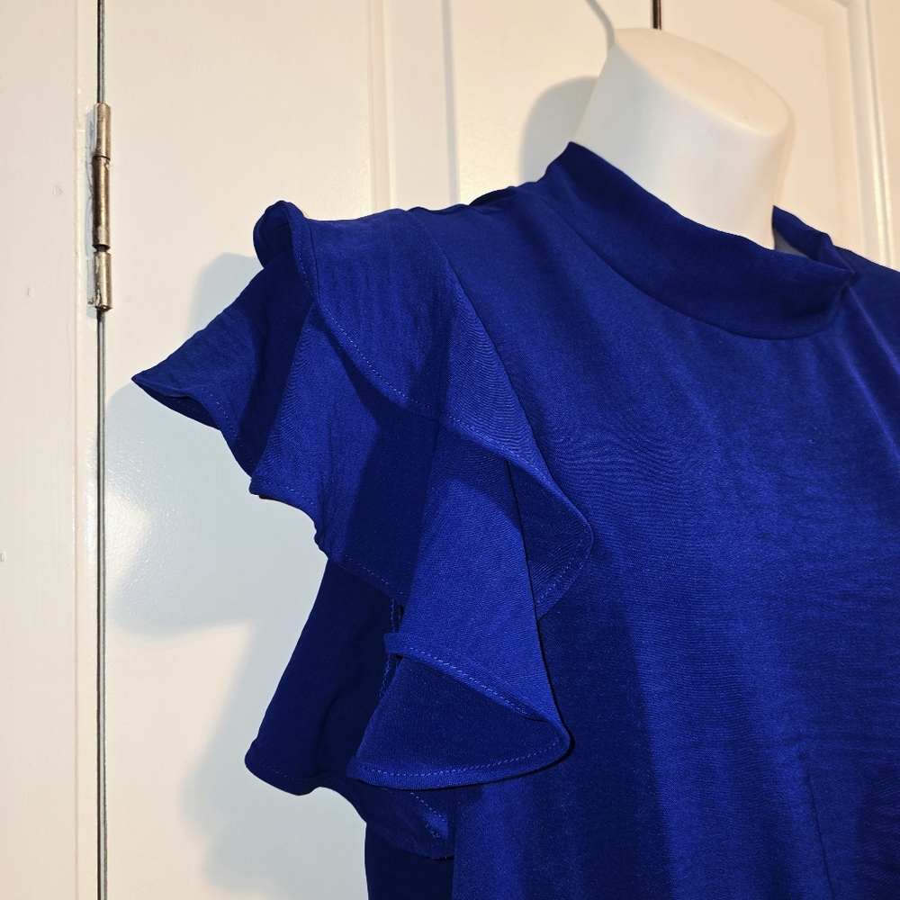 Beautiful Blue Ruffle Sleeve Romper - Picture 4 of 4